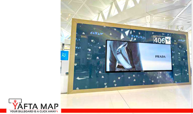 Digital screen - King Khaled Airport (5)