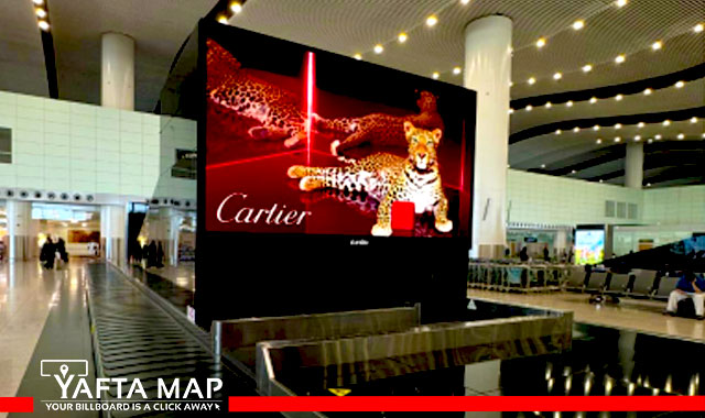 Digital screen - King Khaled Airport (11)