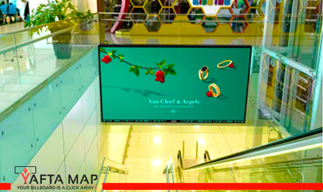 Digital screen - King Khaled Airport (22)