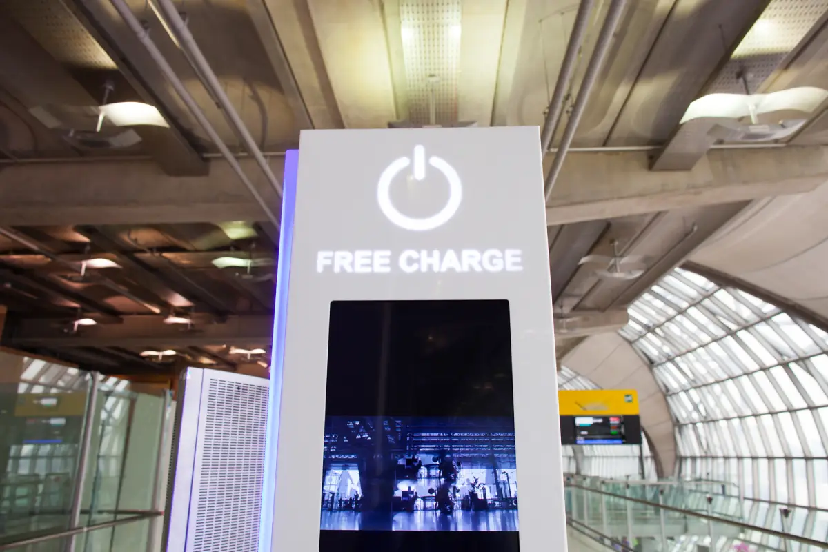 Dammam Airport advertising at King Fahd International Airport